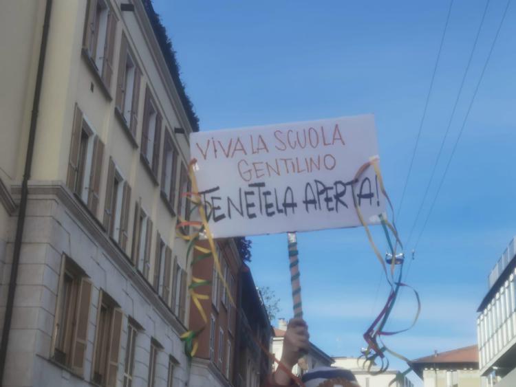Milano. Gentilino scuola materna 'modello' a rischio chiusura, la protesta dei genitori